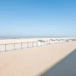 Perfectly Situated 2br Near The