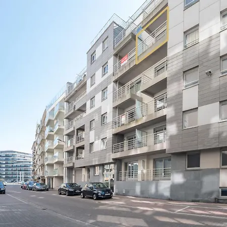 Perfectly Situated 2br Near The * Oostende