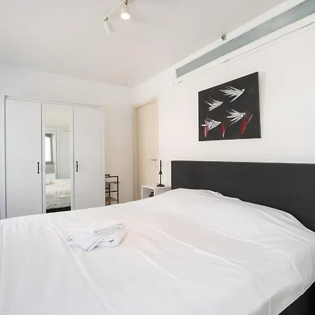 Perfectly Situated 2br Near The *