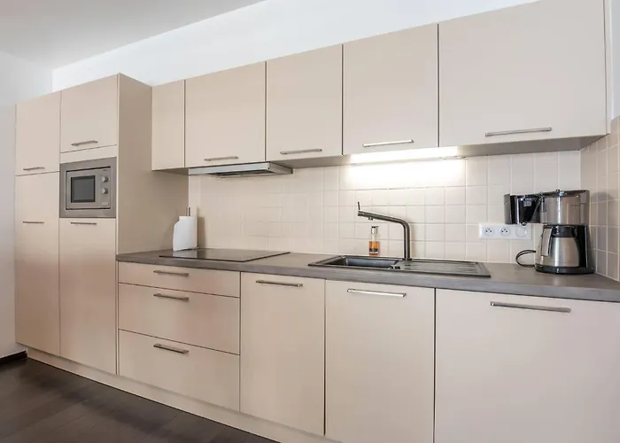 Apartment Perfectly Situated 2br Near The Ostende